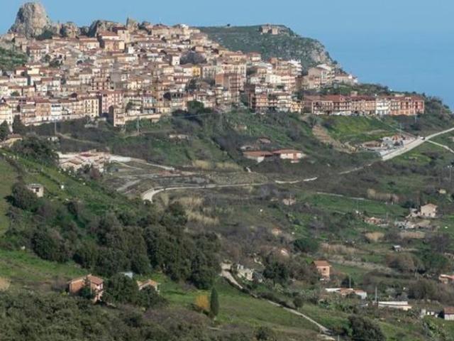 Villetta indipendente in vendita di 120 m² in Contrada Rocchette, 2