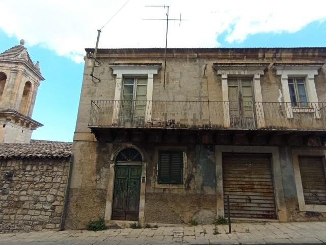 Villetta indipendente in vendita di 120 m² in Corso Francesco Crispi