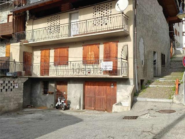 Villetta indipendente in vendita di 120 m² in Frazione Chataignere