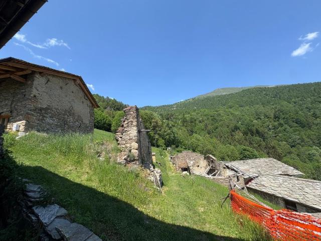 Villetta indipendente in vendita di 120 m² in Frazione Chesta