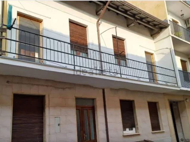Villetta indipendente in vendita di 120 m² in Piazza Campegi