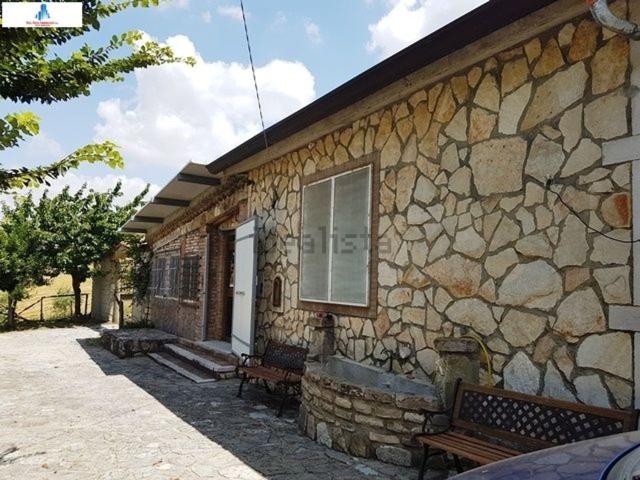 Villetta indipendente in vendita di 120 m² in Strada senza nome