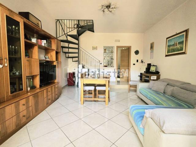 Villetta indipendente in vendita di 120 m² in Strada Stanti Apostoli