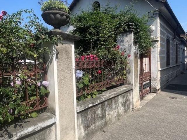 Villetta indipendente in vendita di 121 m² in Via Vistrorio