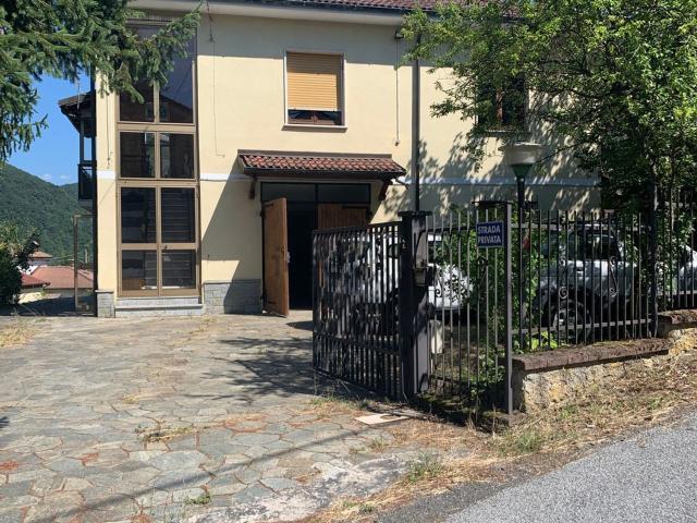Villetta indipendente in vendita di 121 m² in Strada per Sottovalle, 1