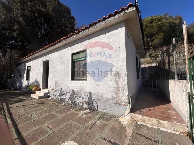 Villetta indipendente in vendita di 122 m² in Via Monte Difeso, 8
