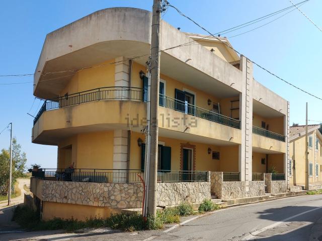 Villetta indipendente in vendita di 122 m² in Contrada Serri, 50