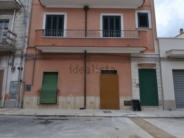 Villetta indipendente in vendita di 123 m² in Via Cadorna