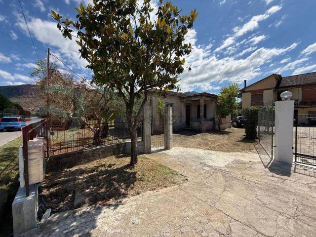 Villetta indipendente in vendita di 123 m² in Via Montello, 79