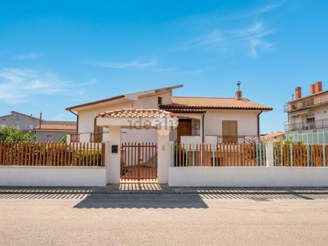 Villetta indipendente in vendita di 123 m² in Via Niccolò Paganini, 10