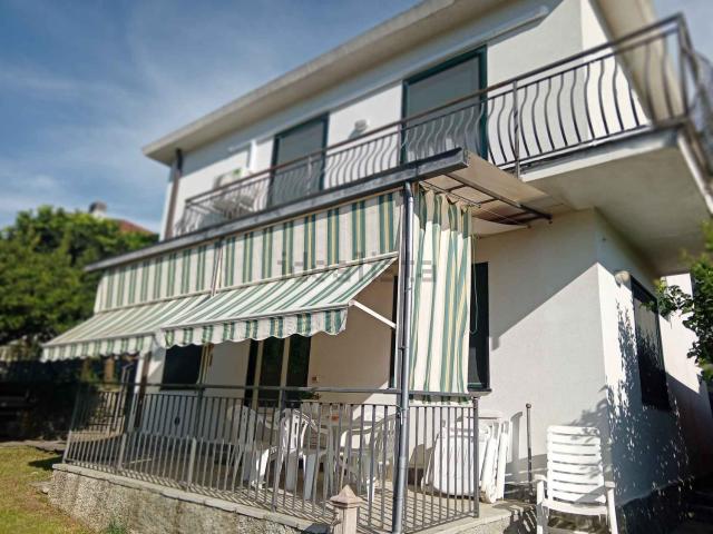 Villetta indipendente in vendita di 123 m² in Via San Massimo, 25
