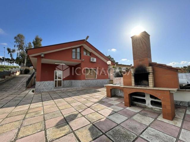 Villetta indipendente in vendita di 123 m² in Contrada Rondinelle