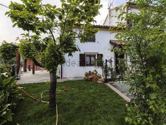 Villetta indipendente in vendita di 124 m² in Via Consolazione di Ripe