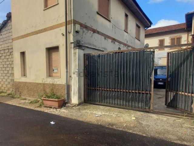 Villetta indipendente in vendita di 124 m² in Via degli Appennini, 30