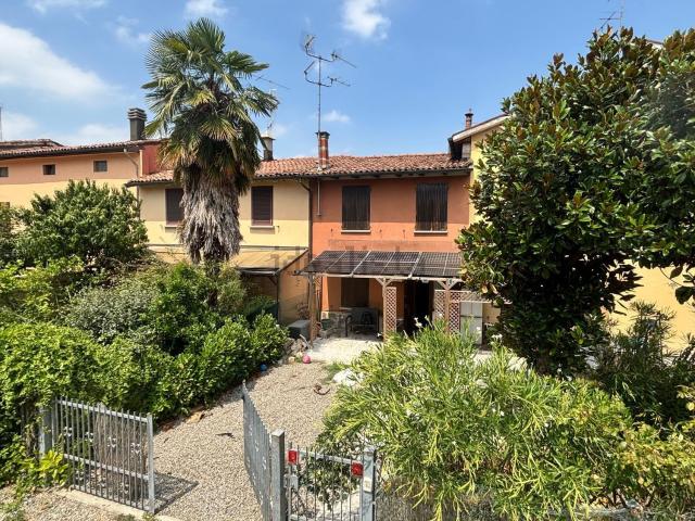 Villetta indipendente in vendita di 124 m² in Via Francesco Zanardi, 390