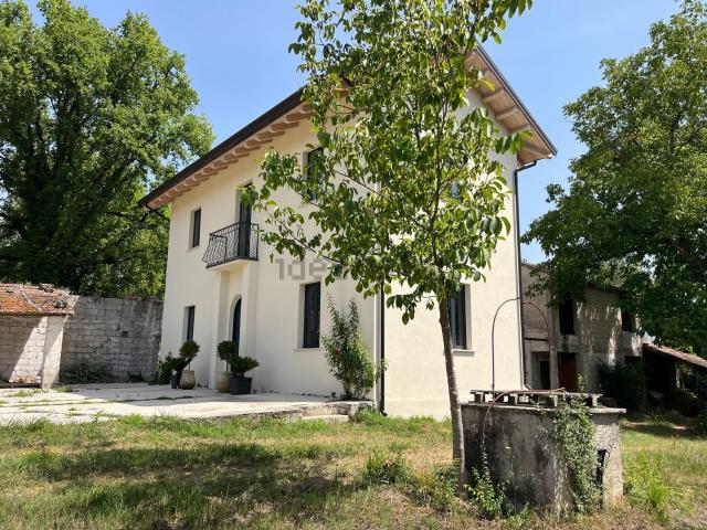 Villetta indipendente in vendita di 124 m² in Via San Leonardo