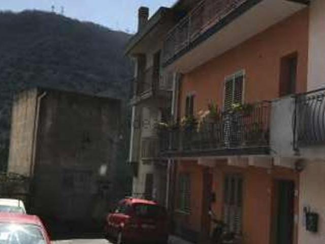 Villetta indipendente in vendita di 124 m² in Via Roma, 30