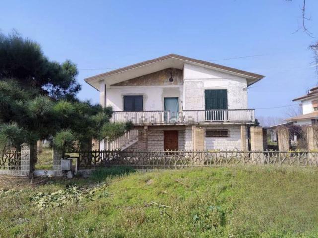 Villetta indipendente in vendita di 124 m² in Località Pontelangorino Centro