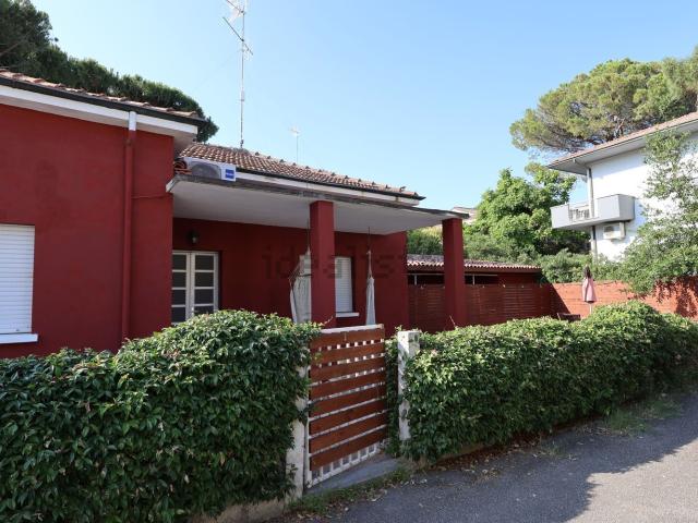 Villetta indipendente in vendita di 125 m² in Via Giambattista Pergolesi