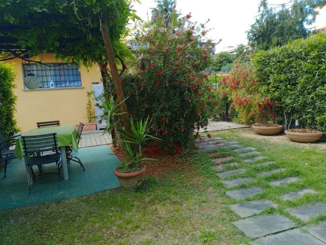 Villetta indipendente in vendita di 125 m² in Via di Santa Maria a Cintoia