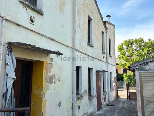 Villetta indipendente in vendita di 125 m² in Via Fratelli Cervi, 1