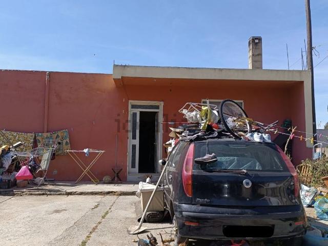 Villetta indipendente in vendita di 125 m² in Via Is Piscinas, 19