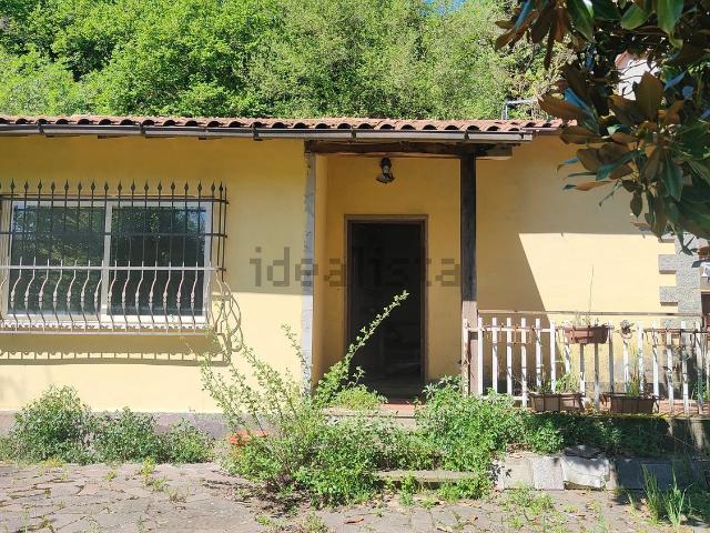 Villetta indipendente in vendita di 125 m² in Via Lago di Castel Gandolfo
