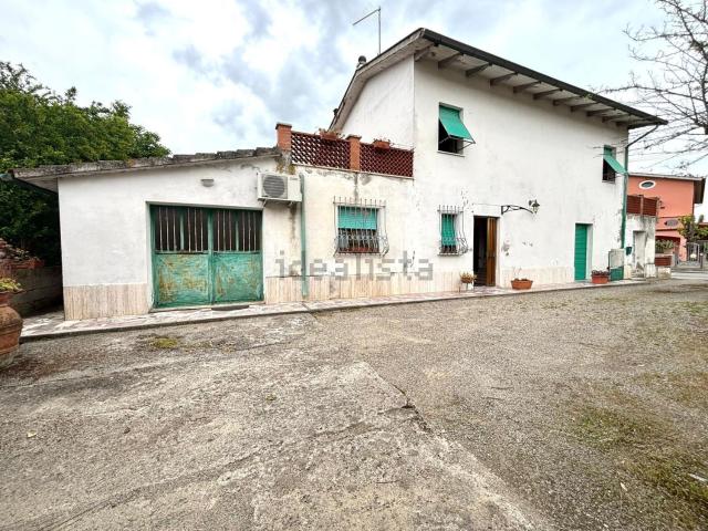 Villetta indipendente in vendita di 125 m² in Via Scarlatti