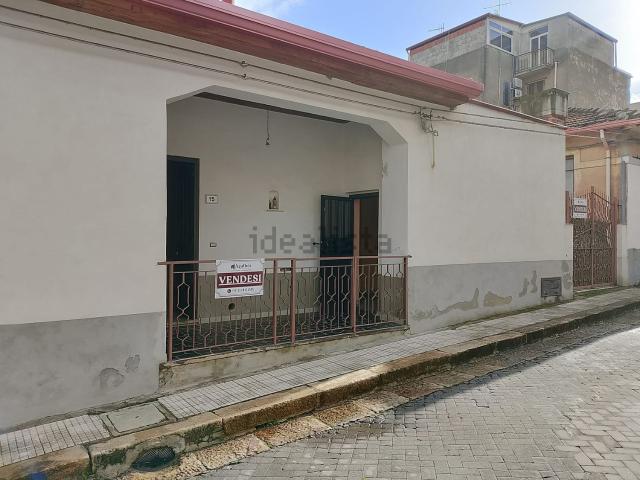 Villetta indipendente in vendita di 125 m² in Via Principe di Piemonte