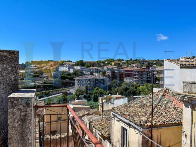 Villetta indipendente in vendita di 125 m² in Via Roma, 1