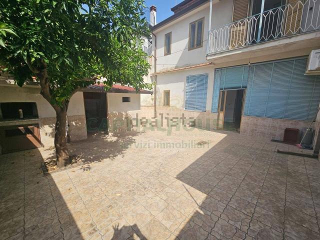 Villetta indipendente in vendita di 125 m² in Via Redipuglia