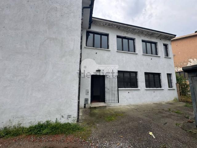 Villetta indipendente in vendita di 125 m² in Via T. Olivelli, 1