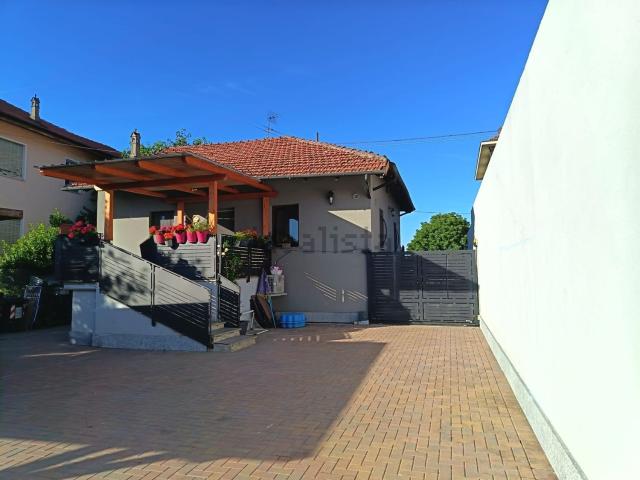 Villetta indipendente in vendita di 125 m² in Via Torino, 60