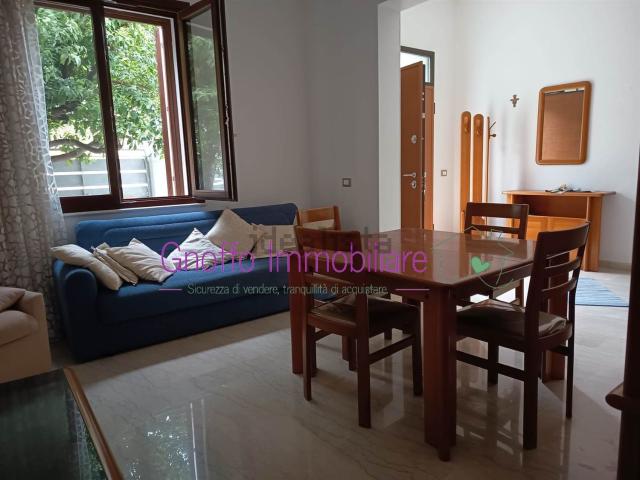 Villetta indipendente in vendita di 125 m² in Via Velletri