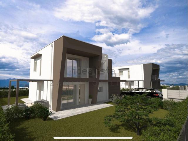 Villetta indipendente in vendita di 125 m² in Via Villa