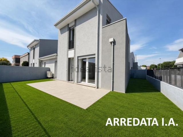 Villetta indipendente in vendita di 125 m² in Viale Ungheria, 67