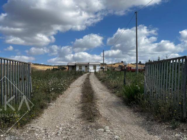 Villetta indipendente in vendita di 125 m² in Contrada Scanza, 1