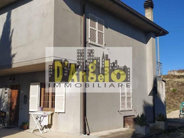 Villetta indipendente in vendita di 125 m² in Contrada San Lazzaro, 104
