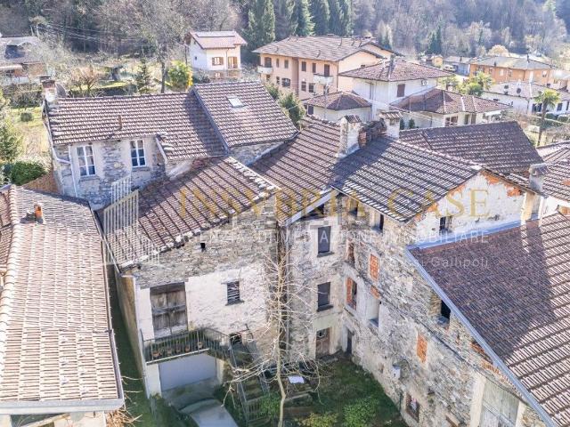 Villetta indipendente in vendita di 126 m² in Via Rimembranze