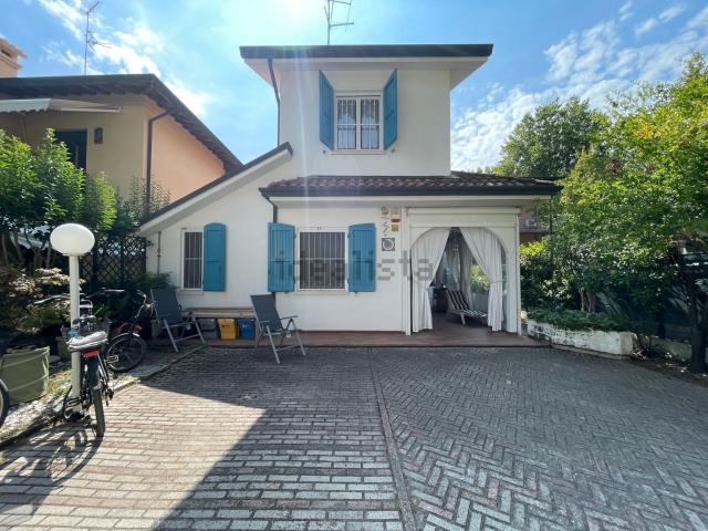 Villetta indipendente in vendita di 126 m² in Viale Volturno, 68
