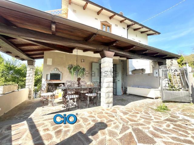 Villetta indipendente in vendita di 128 m²