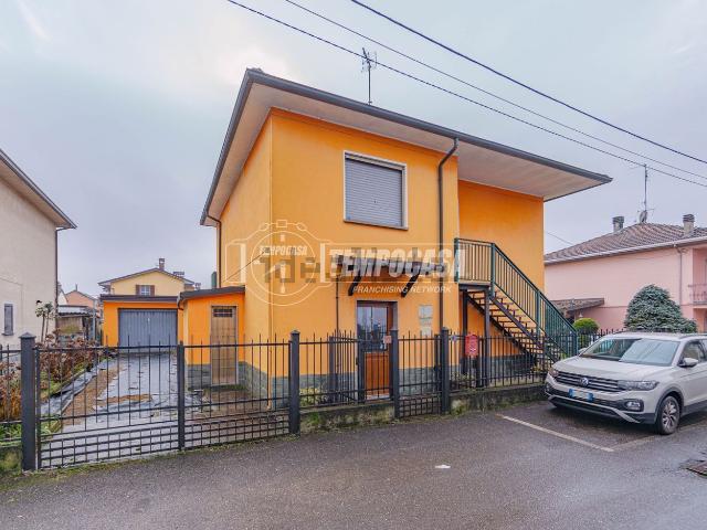 Villetta indipendente in vendita di 128 m² in Via Alessandro Manzoni, 14