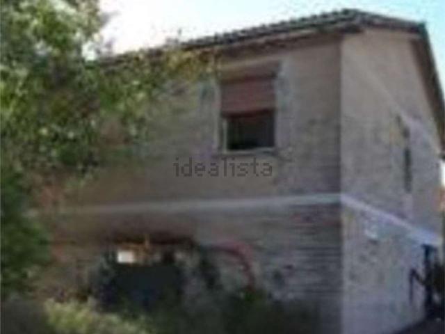 Villetta indipendente in vendita di 128 m² in Via Bagni Roana
