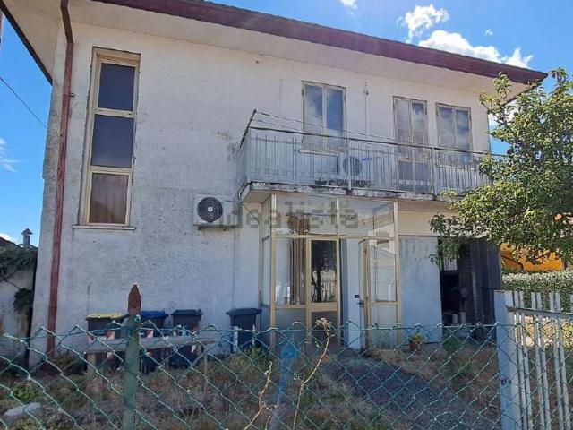 Villetta indipendente in vendita di 128 m² in Via Gorizia, 16