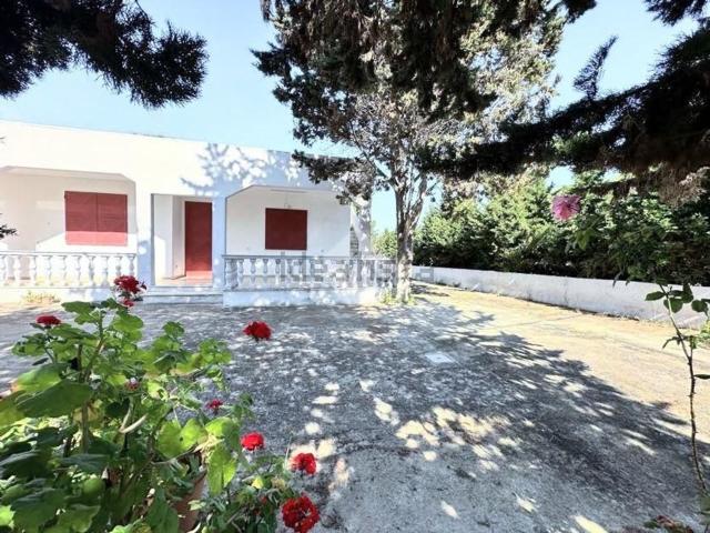 Villetta indipendente in vendita di 128 m² in Via dei trulli
