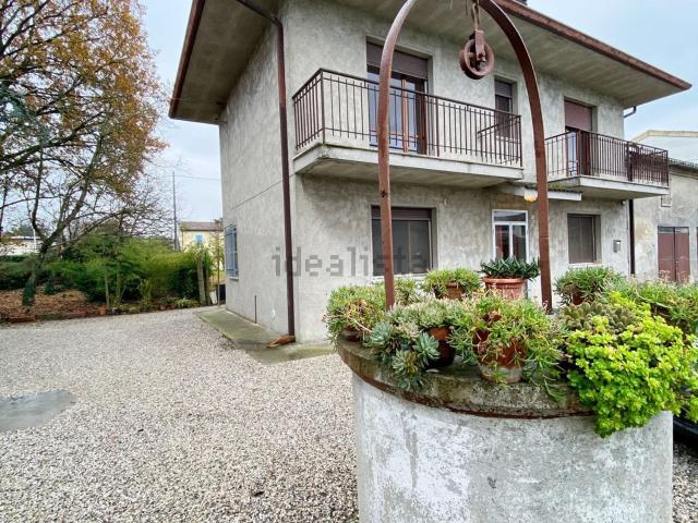 Villetta indipendente in vendita di 128 m² in Via Felice Cavallotti, 82
