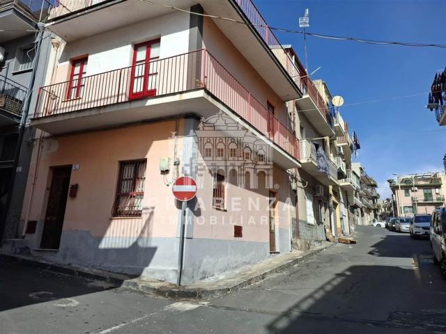 Villetta indipendente in vendita di 128 m² in Via Napoli, 10