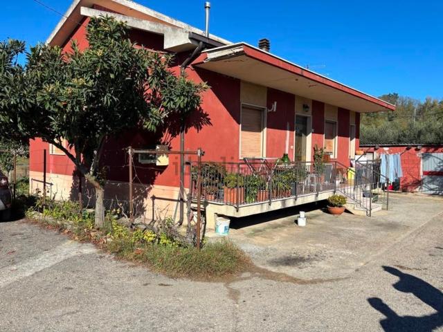 Villetta indipendente in vendita di 128 m² in Via Piano di Sacco, 14