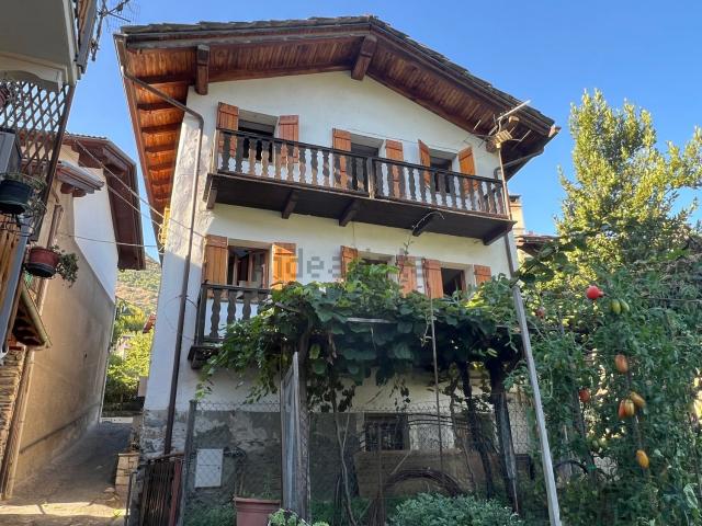 Villetta indipendente in vendita di 128 m² in Frazione Janin