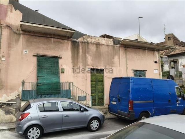 Villetta indipendente in vendita di 129 m² in Via Faraci
